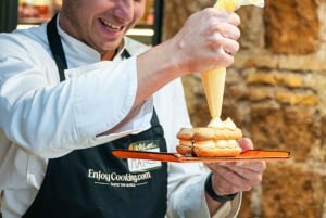 Roma: corso di cucina di pasta e tiramisù con vino illimitato