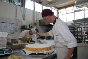 Roma: lezione di cucina e preparazione di cannoli, gelato e tiramisù