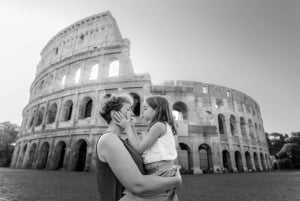 Rome : séance photo personnalisée à l'extérieur du Colisée