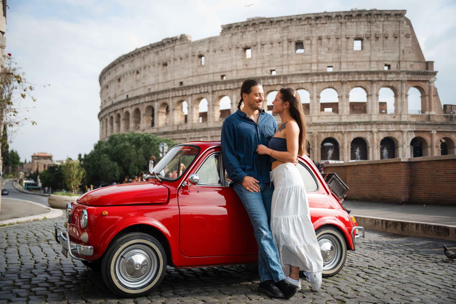 Rome: Photoshoot experience with Vintage Fiat 500
