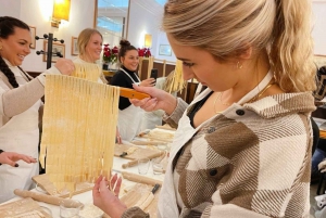 Rom: Fettuccine-Pasta-Kochkurs im Zentrum von Rom