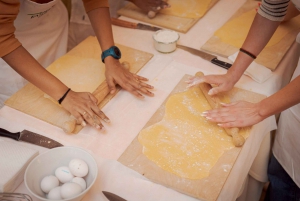 Rom: Fettuccine-Pasta-Kochkurs im Zentrum von Rom