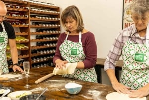 Rom: Pizza- og tiramisu-madlavningskursus nær Colosseum