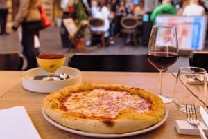Rooma: Pizzan valmistuskurssi Piazza Navonalla juomien kera