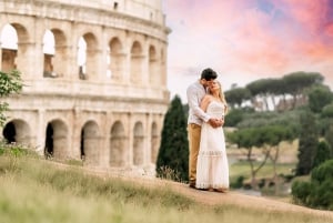 Rome: Private photoshoot experience at the Colosseum