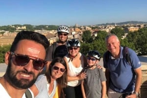 Rome : Private custom walking tour with a local guide