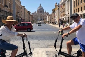 Rome : Private custom walking tour with a local guide