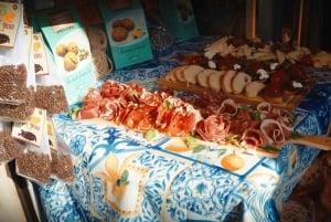 Roma: Tour privato in golf cart in 3 ore con degustazione di cibo