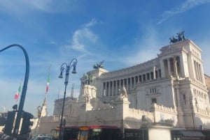 Roma: tour privato in golf cart con guida locale