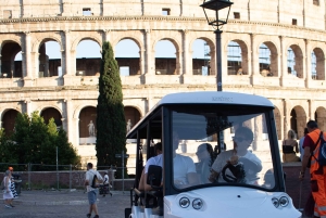 ホテル送迎付きのローマ・プライベート・ゴルフカートツアーをご利用ください