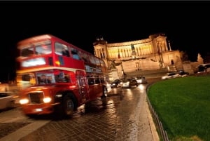 Rome: Private Party Bus Tour with Drinks and Snacks