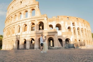 Rome: Private photoshoot at the Trevi Fountain Golden Hour