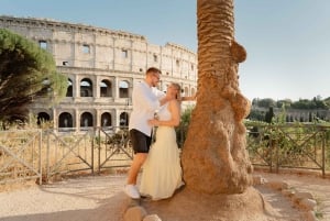 Rome: Private photoshoot at the Trevi Fountain Golden Hour