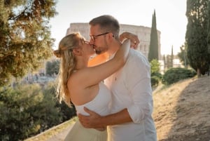 Rome: Private photoshoot at the Trevi Fountain Golden Hour