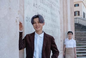 Rome: Private photoshoot at the Trevi Fountain Golden Hour