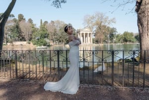 Rome: Private photoshoot at the Trevi Fountain Golden Hour