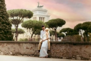 Rome: Private photoshoot experience at the Colosseum