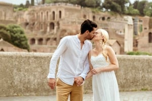 Rome: Private photoshoot experience at the Colosseum