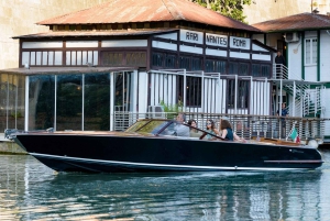 ローマ：ラグジュアリーボートでのティベリ川プライベートクルーズ