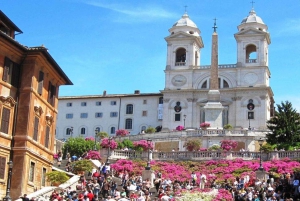 Rome: Private Tour to Discover the Squares and Fountains