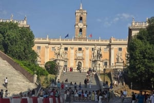 Rome: Private Tuk Tuk Tour in Rome's City Center