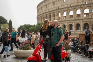Sessão fotográfica profissional em Roma com transporte gratuito em Vespa