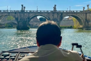 Rome Squares and Fountains Tour & River Boat Hop On Hop Off