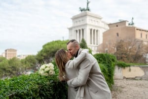 Rome : Séance photo pour une demande en mariage romantique