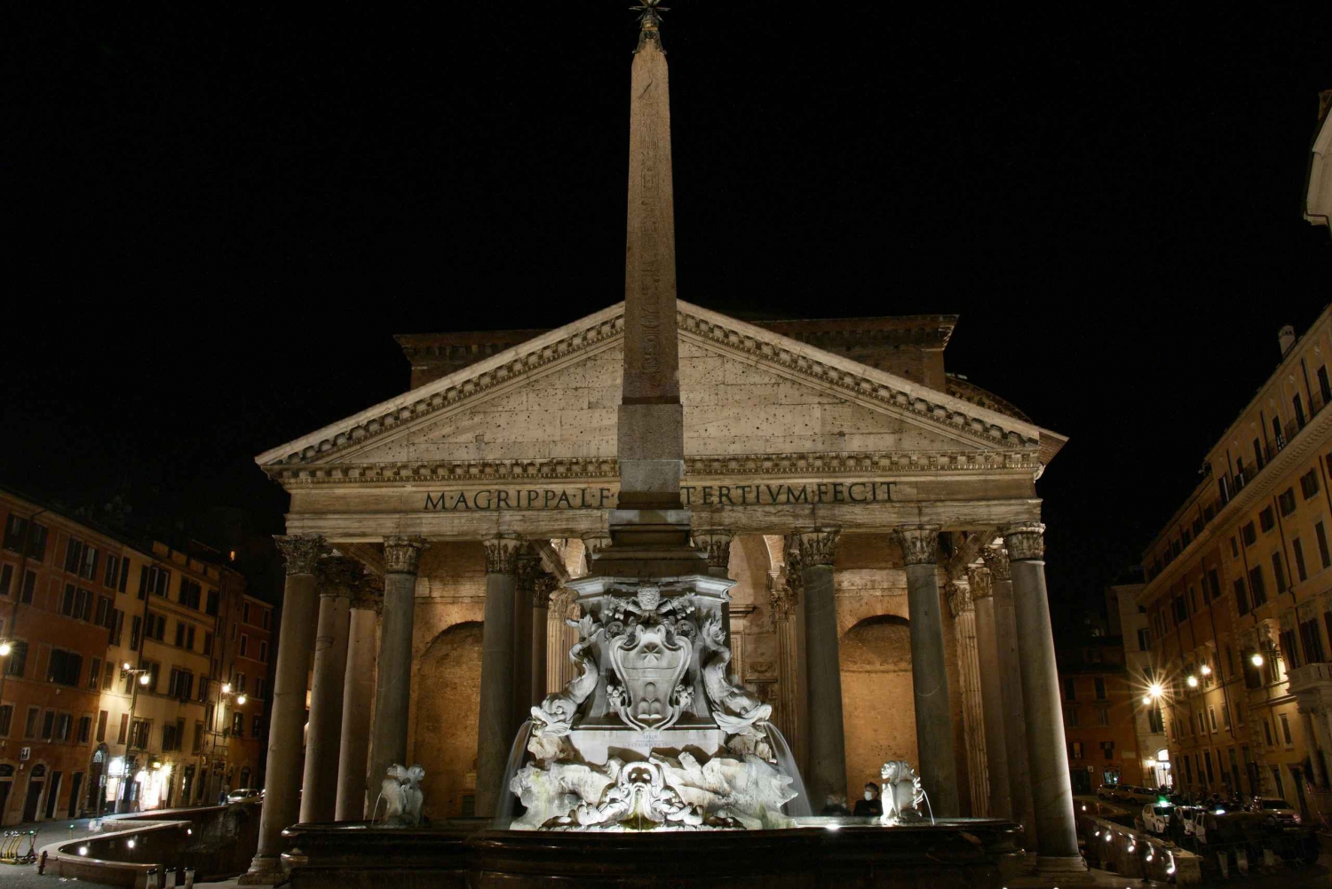 Rome: Evening Walking Tour by Moonlight