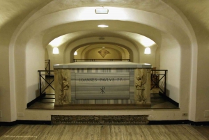 St. Peter’s Basilica Official Tour with Crypt of the Popes