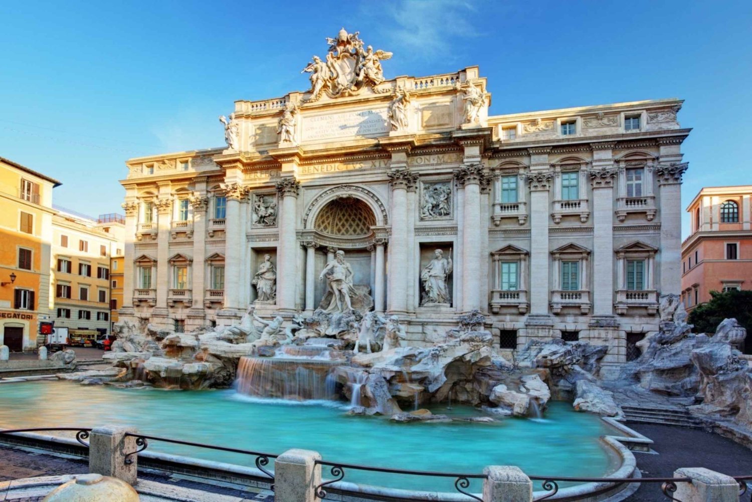 Rome: Semi-Private Walking Tour with Local Guide up to 6