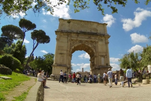 Rome: Skip-the-Line Roman Forum, Palatine & Colosseum Tour