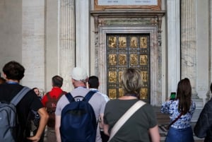 Roma: Visita à Basílica de São Pedro, La Pietà e Túmulos Papais