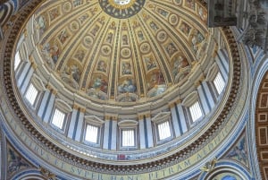 Roma: Visita à Basílica de São Pedro, La Pietà e Túmulos Papais