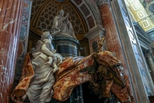 Roma: Visita à Basílica de São Pedro, La Pietà e Túmulos Papais