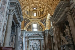 Roma: Visita à Basílica de São Pedro, La Pietà e Túmulos Papais