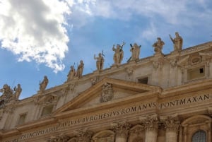 Roma: Visita à Basílica de São Pedro, La Pietà e Túmulos Papais