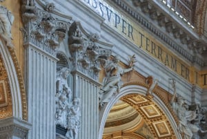 Roma: Visita à Basílica de São Pedro, La Pietà e Túmulos Papais