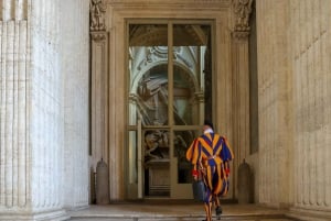 Roma: Visita à Basílica de São Pedro, La Pietà e Túmulos Papais