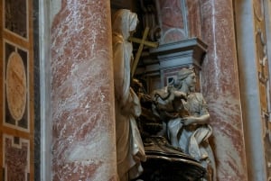 Roma: Visita à Basílica de São Pedro, La Pietà e Túmulos Papais