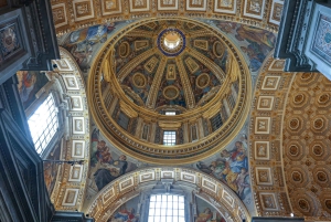 Рим: базилика Святого Петра, экскурсия по гробницам и подъем на купол (по желанию)