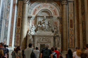 Рим: базилика Святого Петра, экскурсия по гробницам и подъем на купол (по желанию)