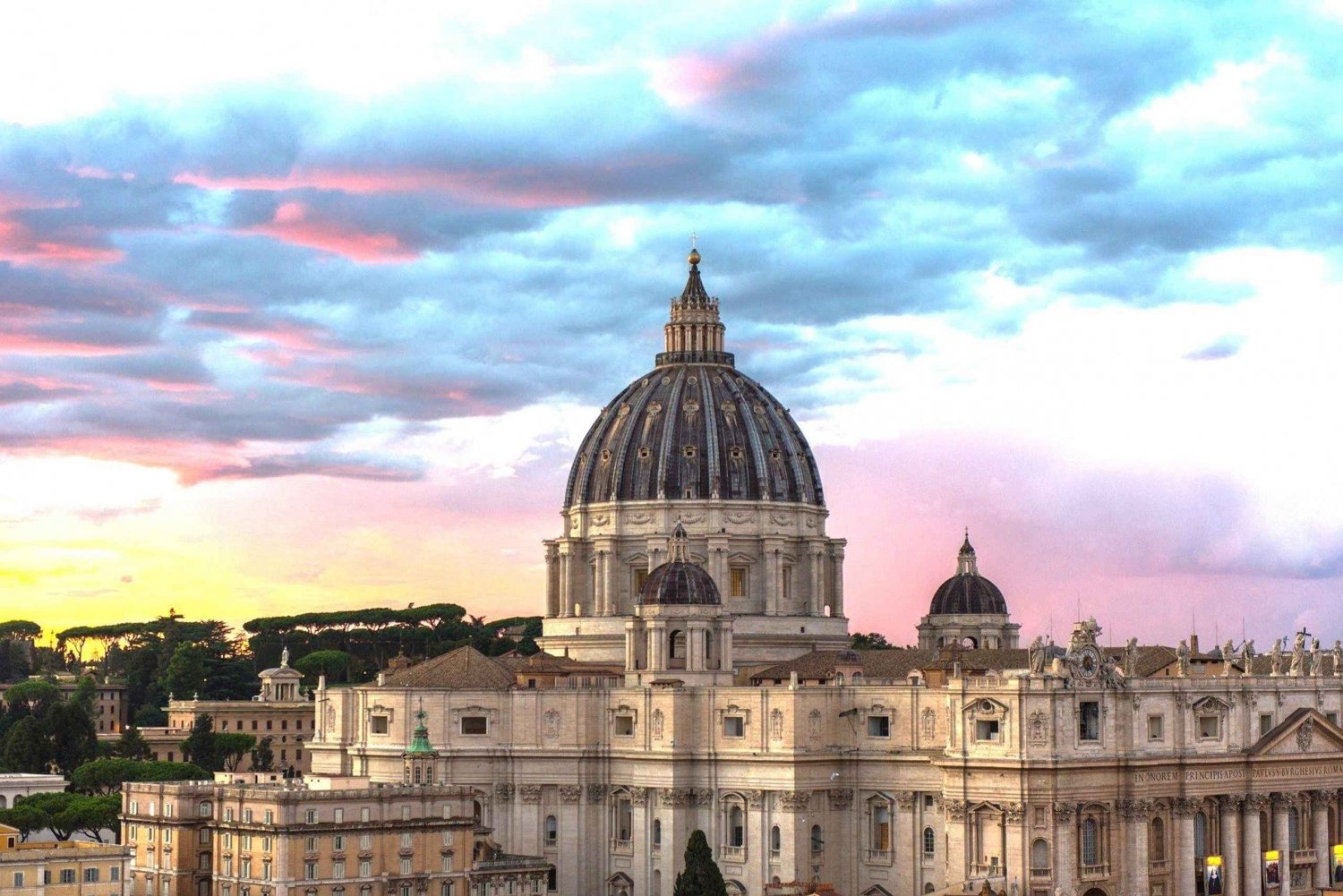 Rome: St. Peter's Basilica and Vatican Grottoes Tour