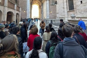 Rome: St. Peter's Basilica Express Guided Tour