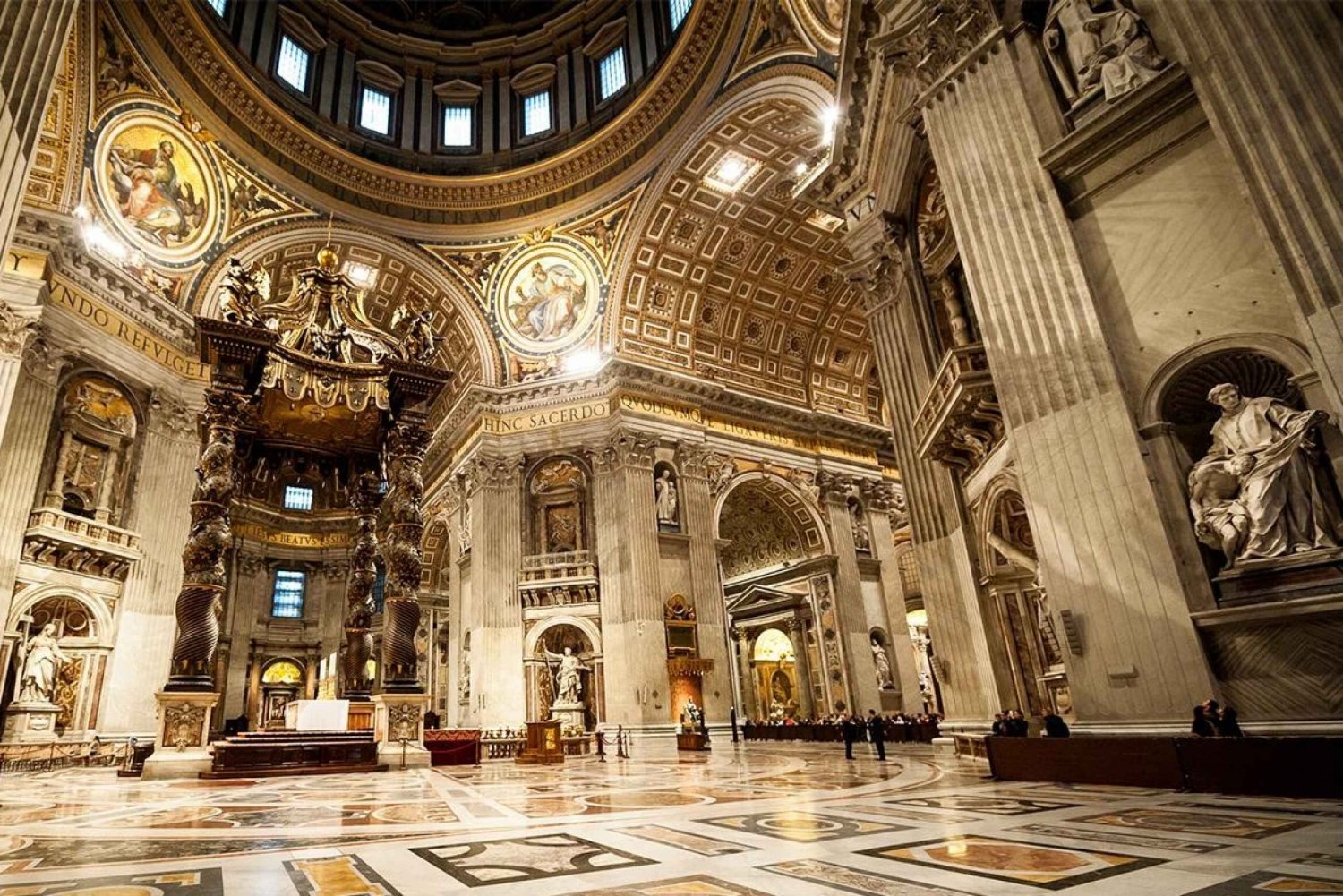 Rome: St. Peter's Basilica Guided Tour and St.Peter's tomb