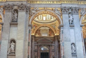 Rom: Tur til Peterskirken, La Pietà og de pavelige grave