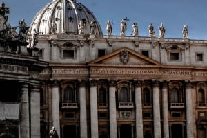 St.Peter's Basilica & Vatican Grottoes: Guided Tour in Rome