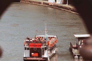 Roma: Biglietto per il tour Hop-on Hop-off della barca sul fiume Tevere