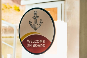 Roma: Biglietto per il tour Hop-on Hop-off della barca sul fiume Tevere