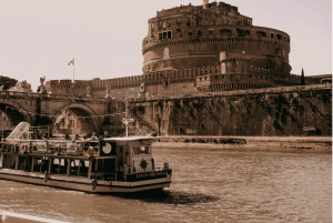 Roma: Biglietto per il tour Hop-on Hop-off della barca sul fiume Tevere